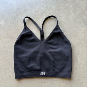 SET Active / Ribbed V-Neck Sports Bra / Black